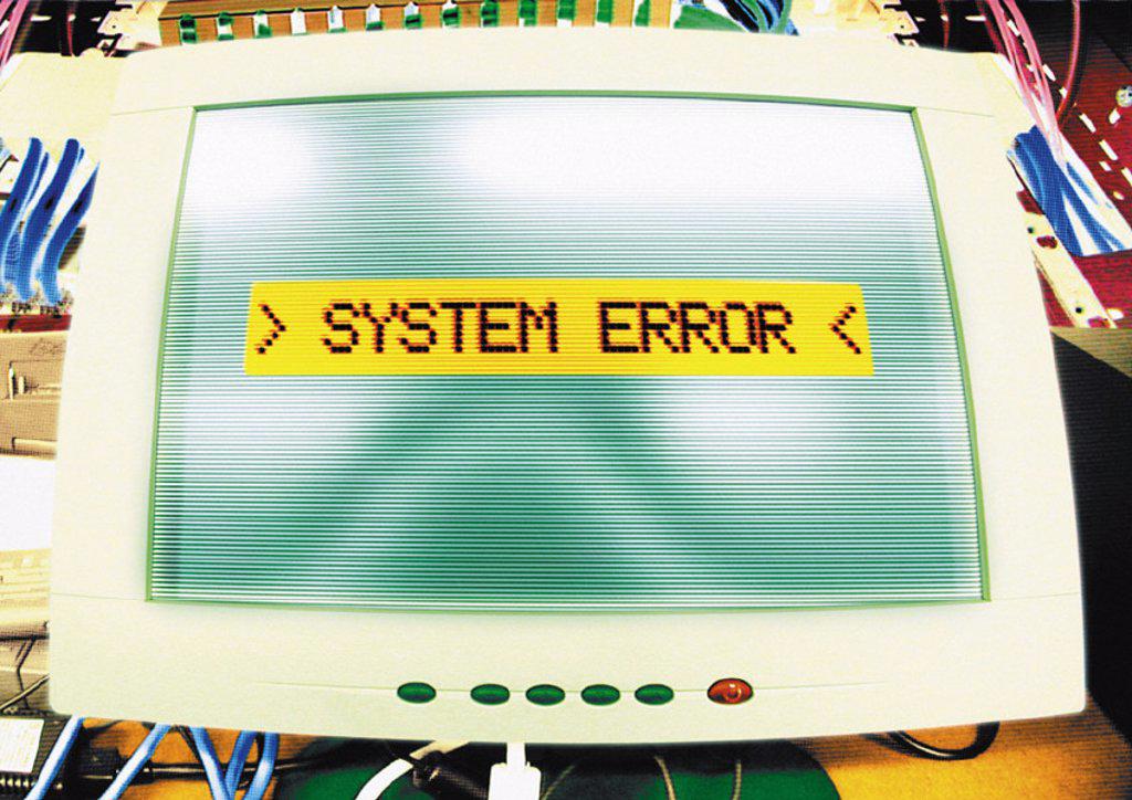 COMPUTER ´SYSTEMS ERROR´ MESSAGE ON SCREEN, DIGITAL COMPOSITE