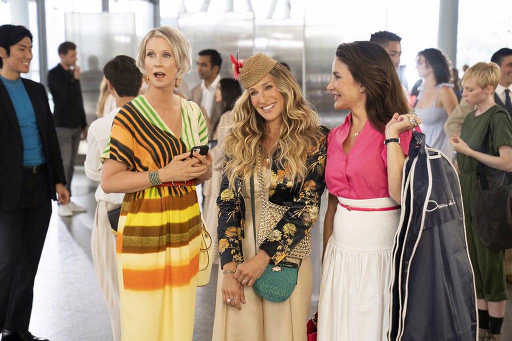 SARAH JESSICA PARKER, CYNTHIA NIXON AND KRISTIN DAVIS IN AND JUST LIKE THAT... (2021)